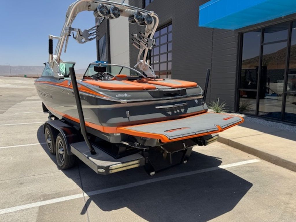 2014 MasterCraft X2