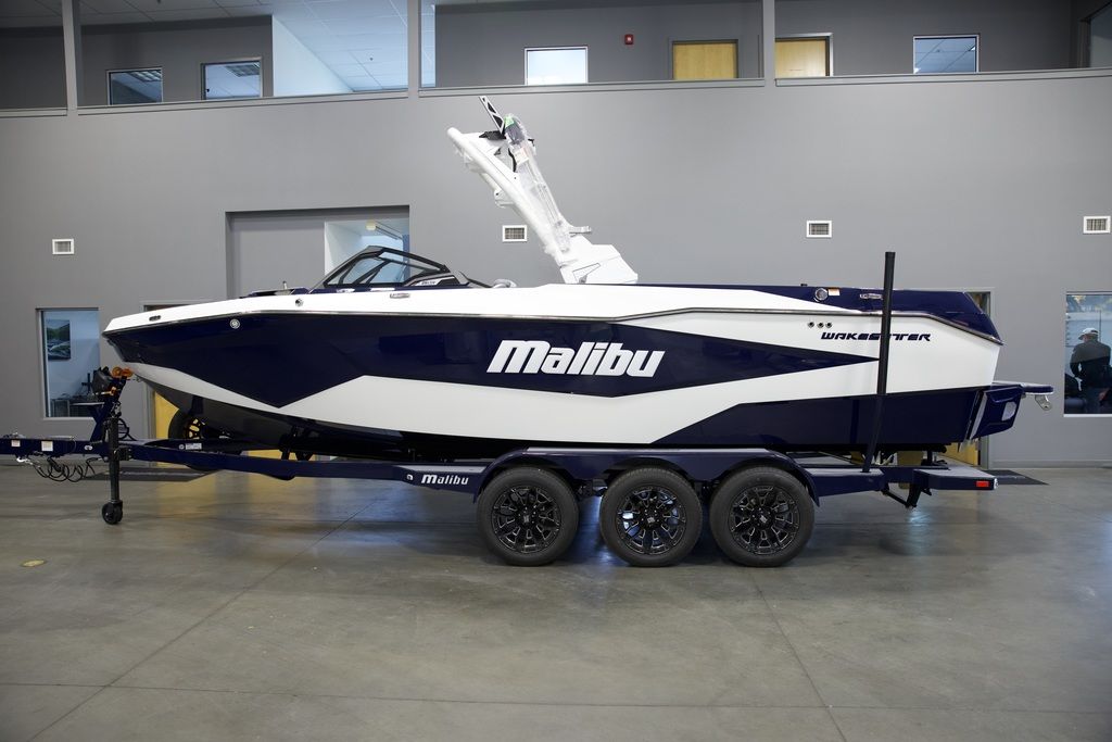 boat.Title