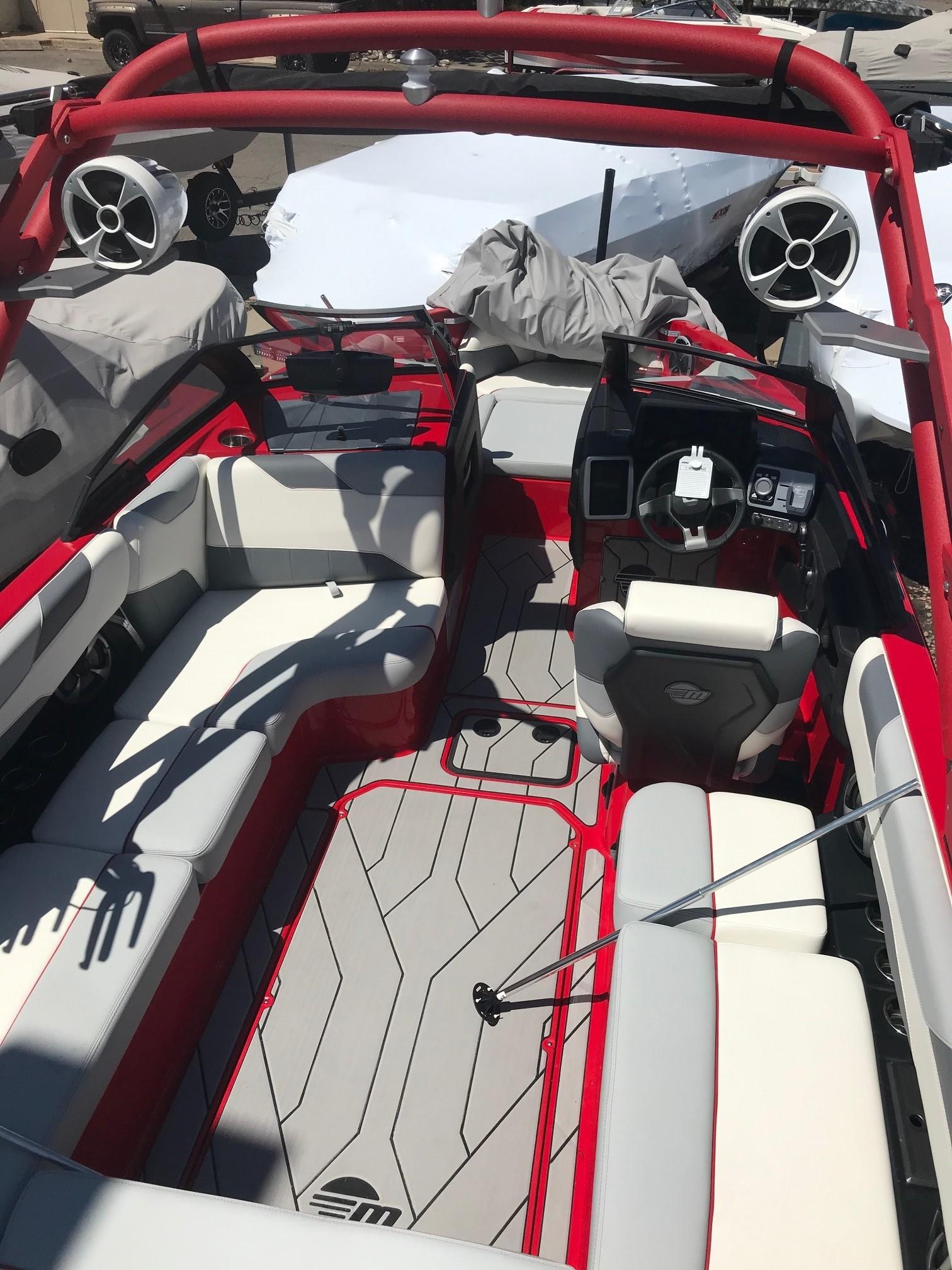 2020 Malibu 23LSV - LOW HOURS
