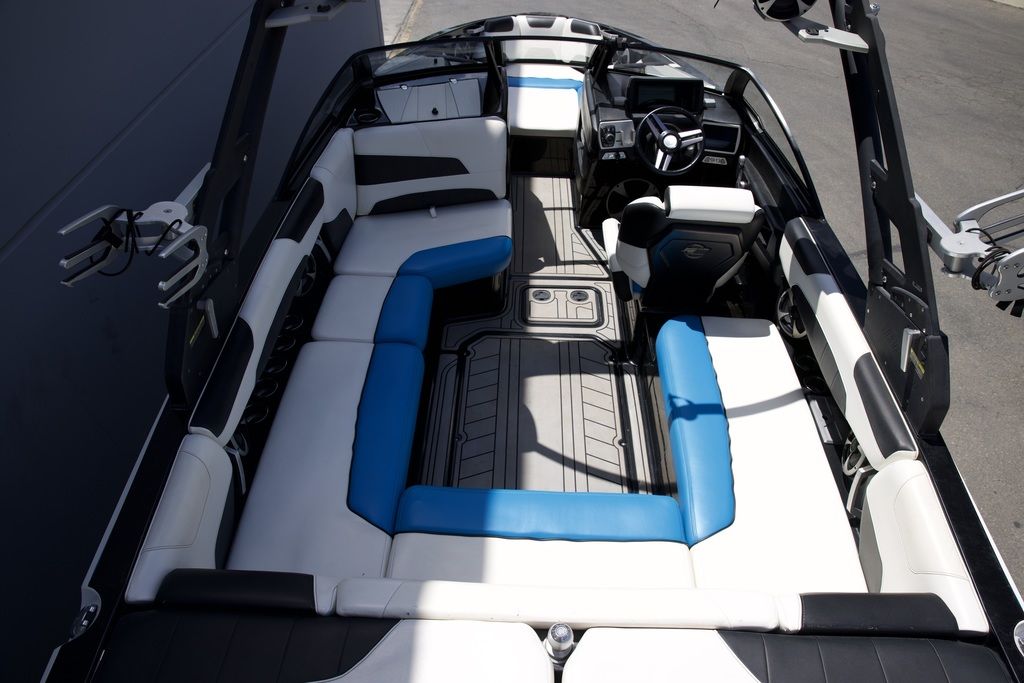 2019 Malibu Boats 22 LSV