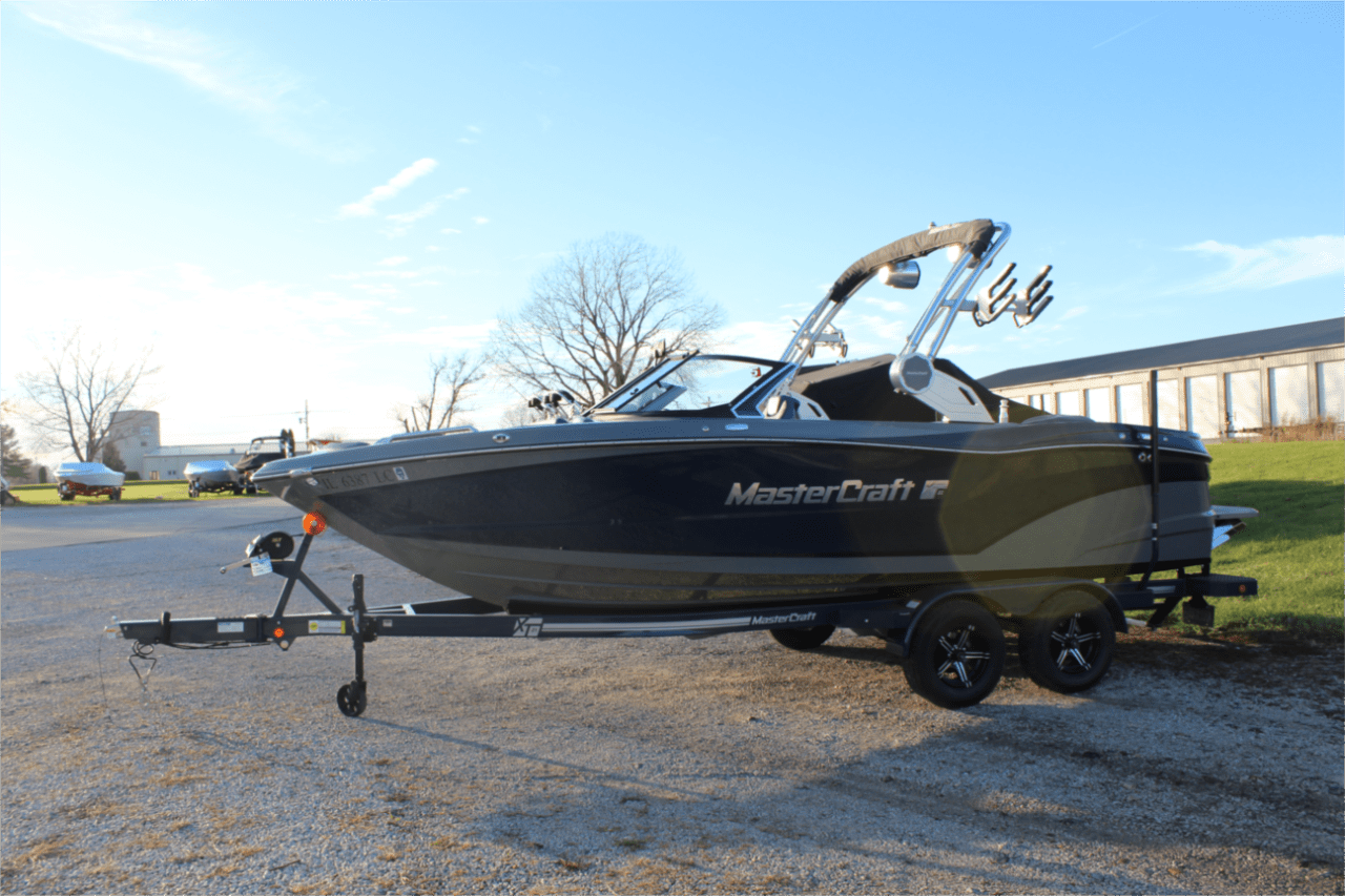 2022 Mastercraft XT21