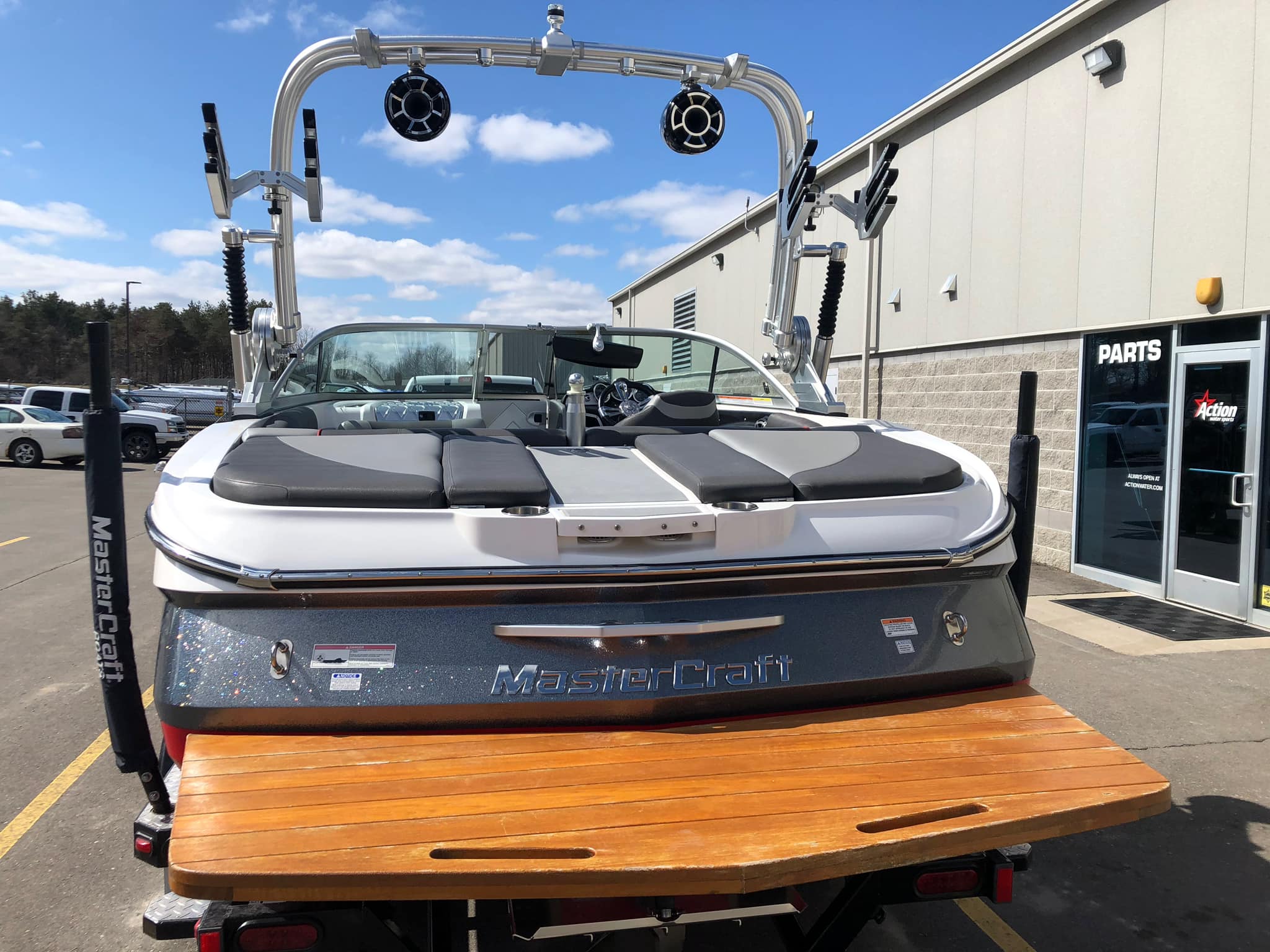 2012 Mastercraft X2 with duel axel trailer