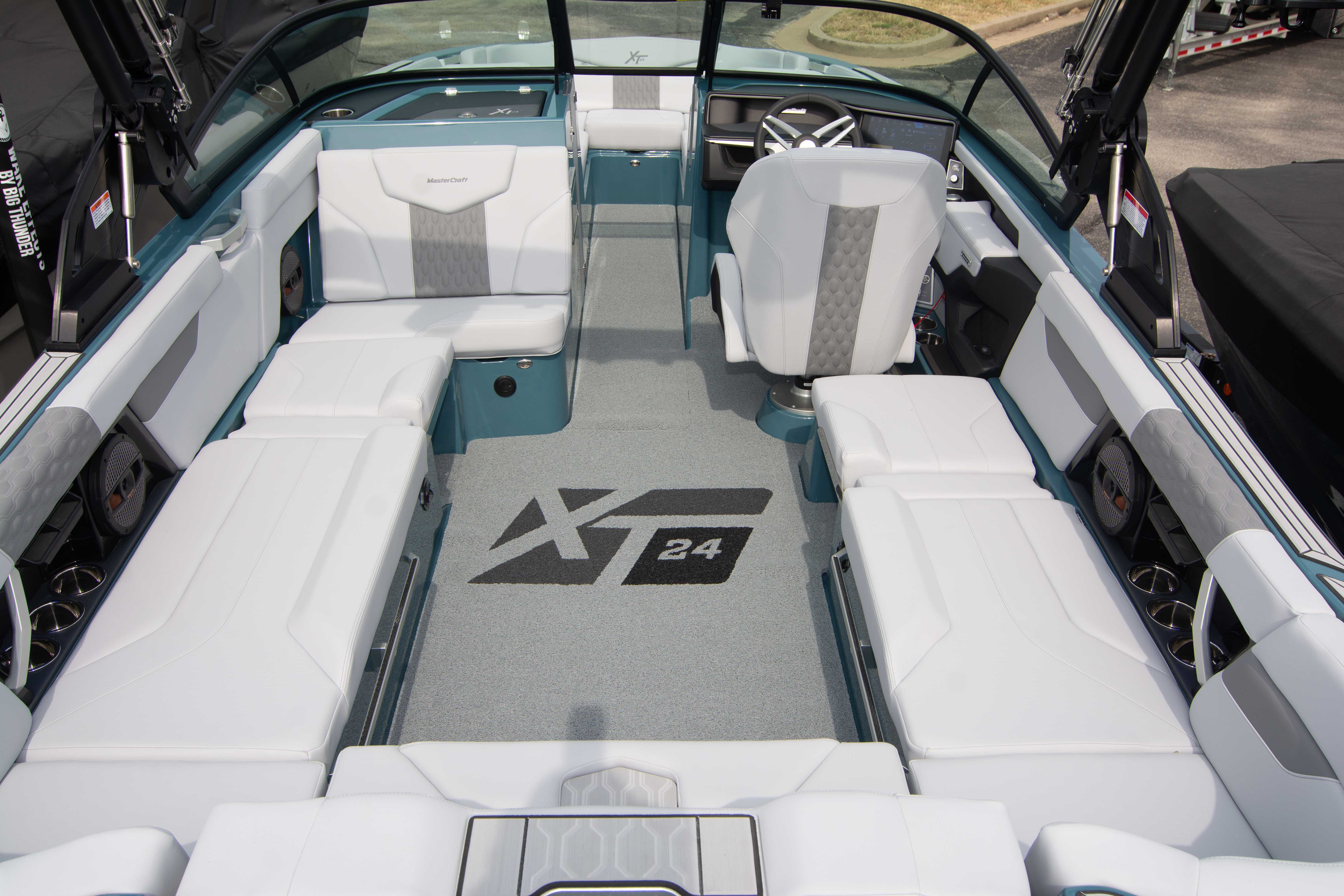 2025 Mastercraft XT24