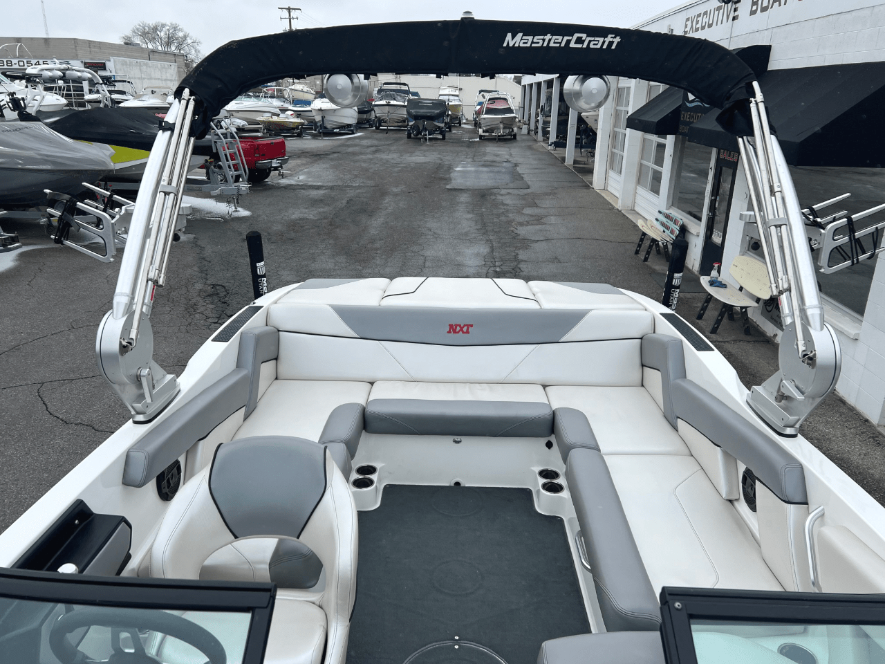 boat.Title