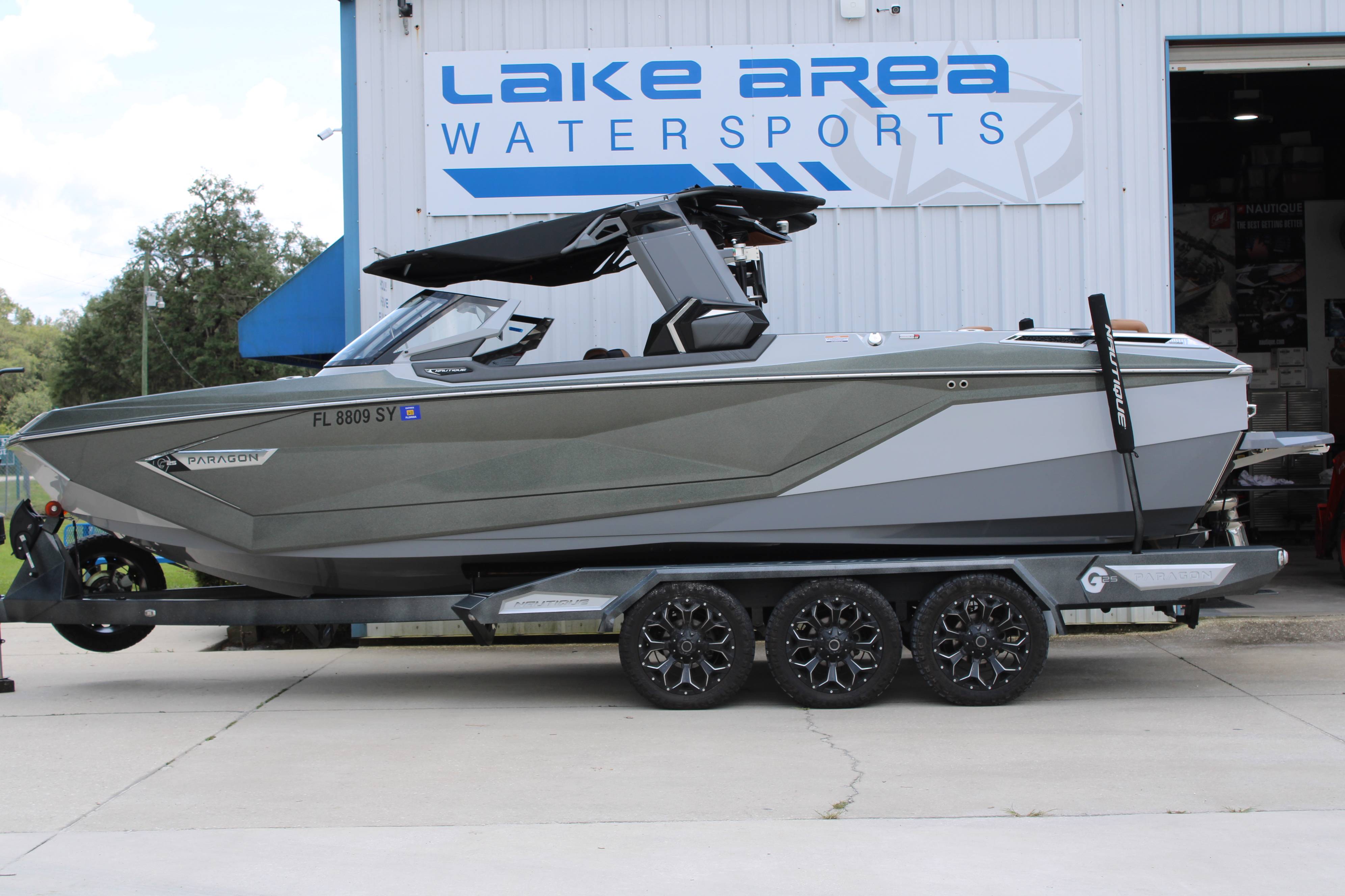 boat.Title
