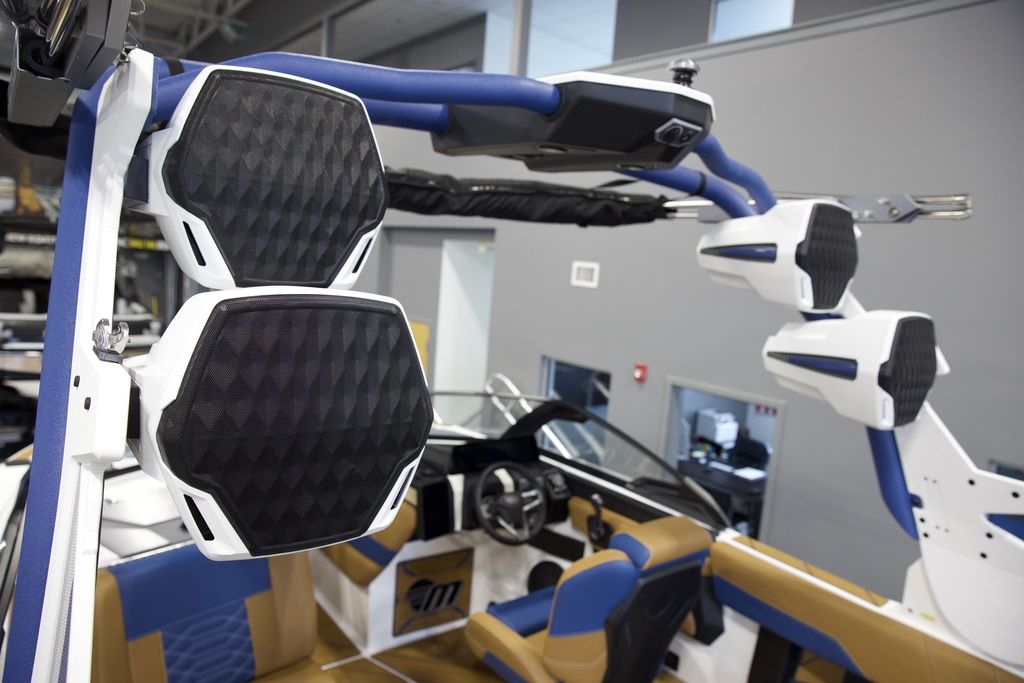 2025 Malibu Boats 26 LSV