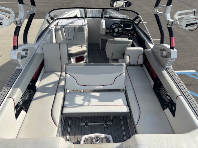 2013 Nautique G25