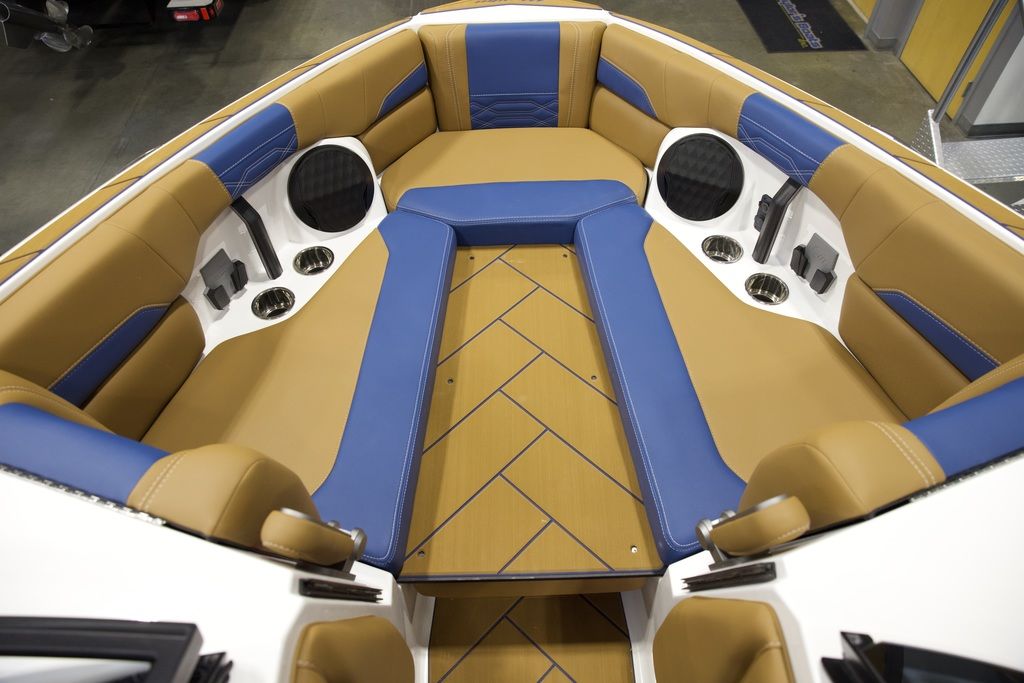 2025 Malibu Boats 26 LSV
