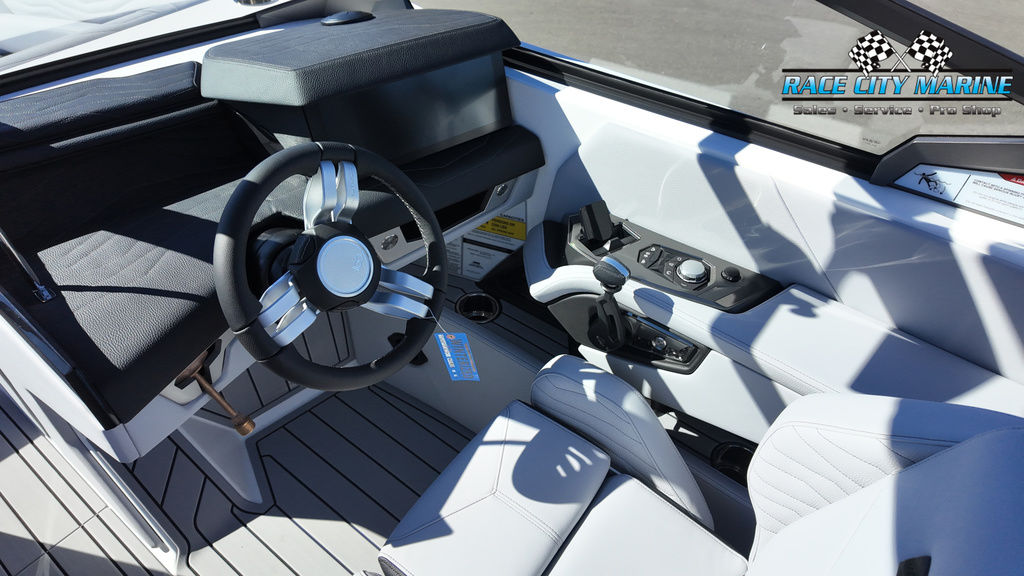 2025 Nautique G21
