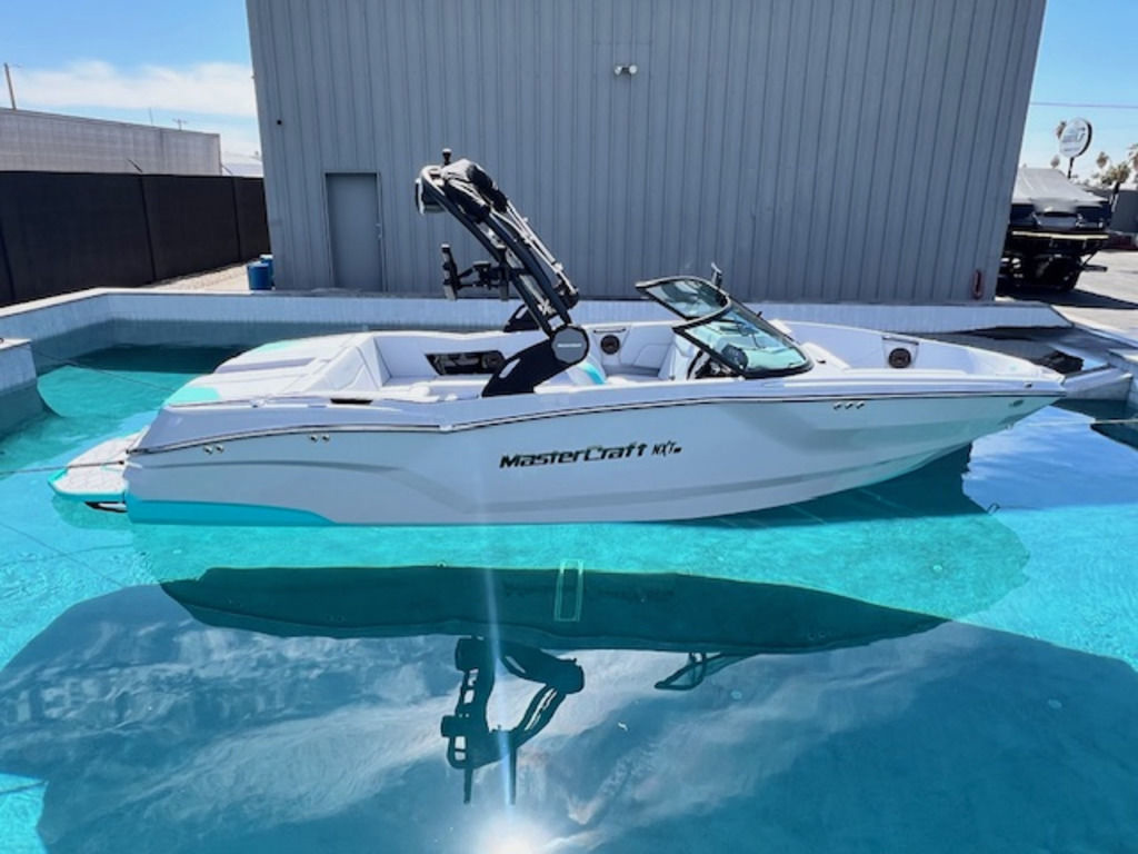2025 Mastercraft NXT23