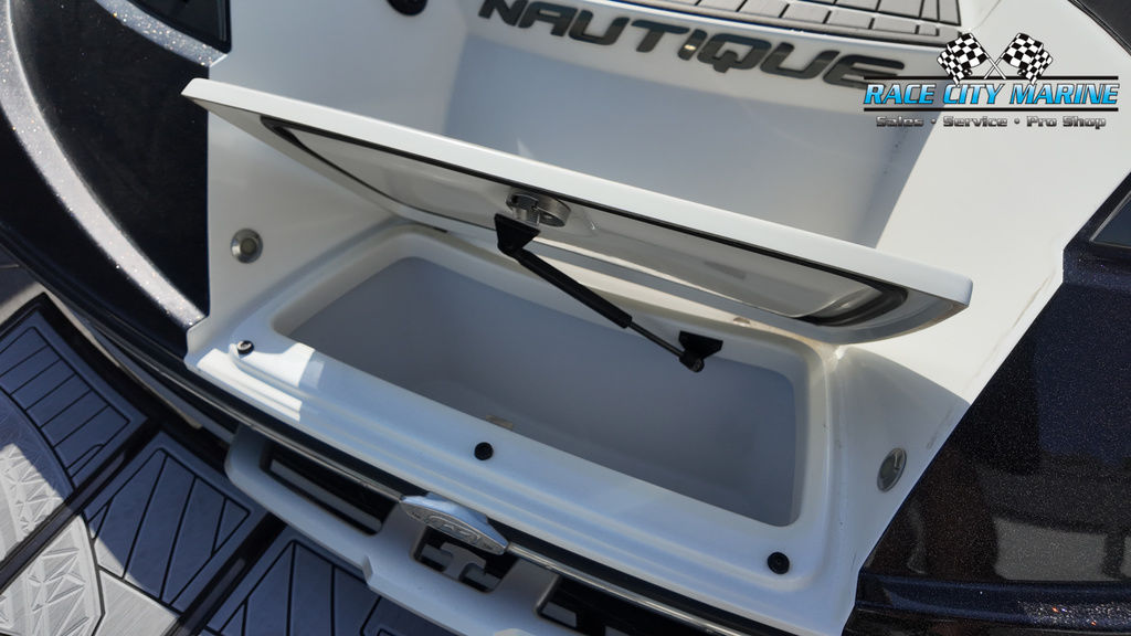2018 Nautique G23