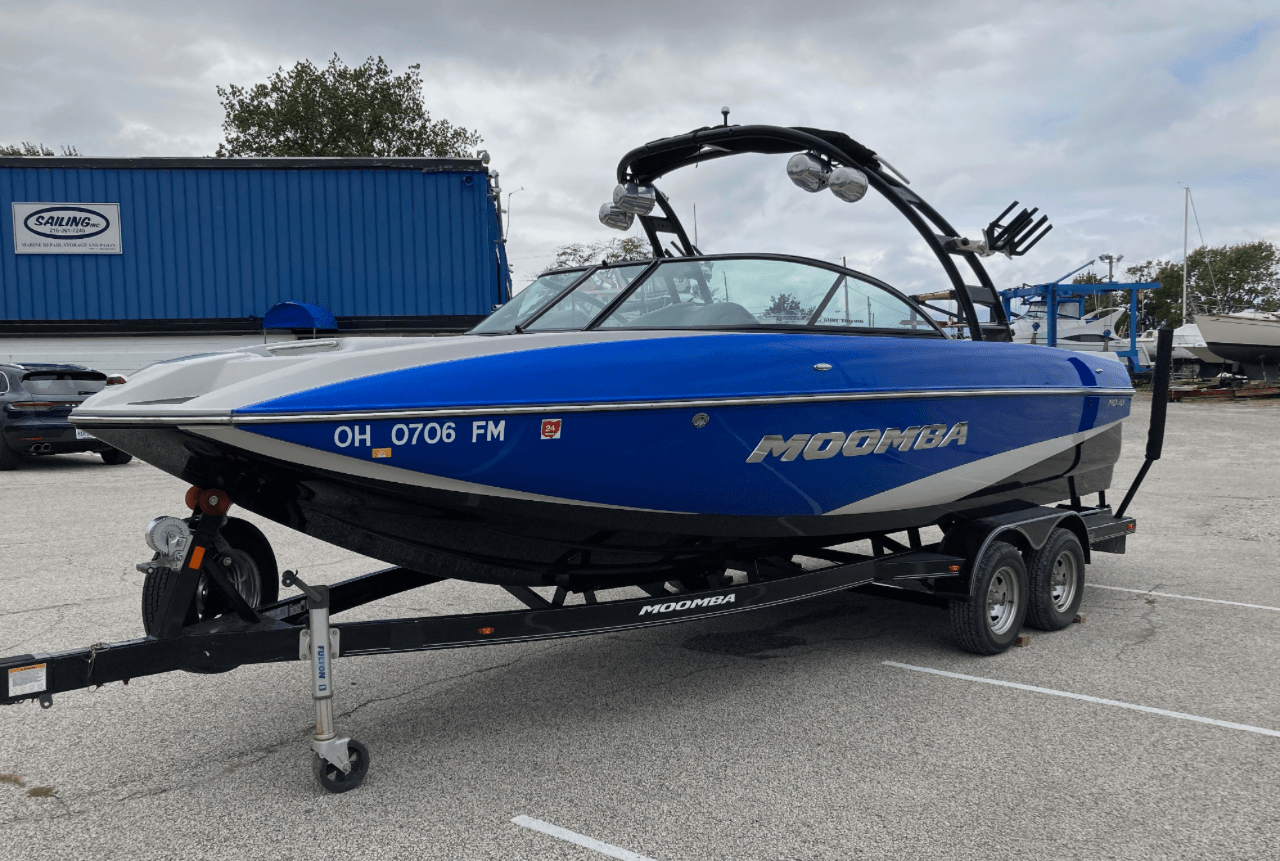 2015 Moomba Mojo Surf Edition