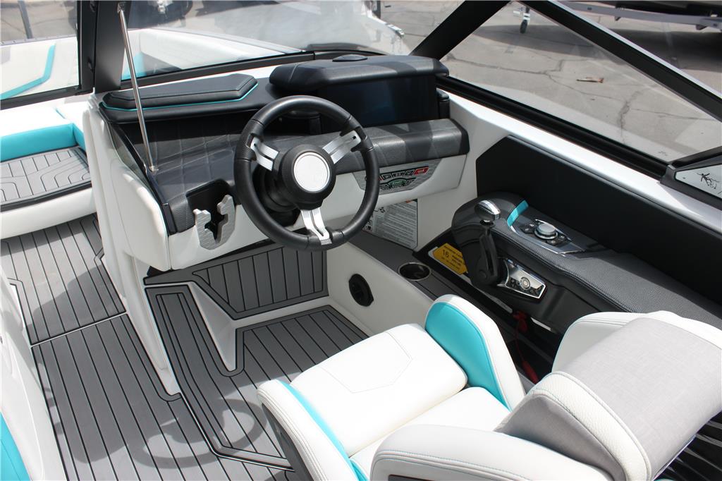 2022 Super Air Nautique G23 – Reef Blue Metal Flake