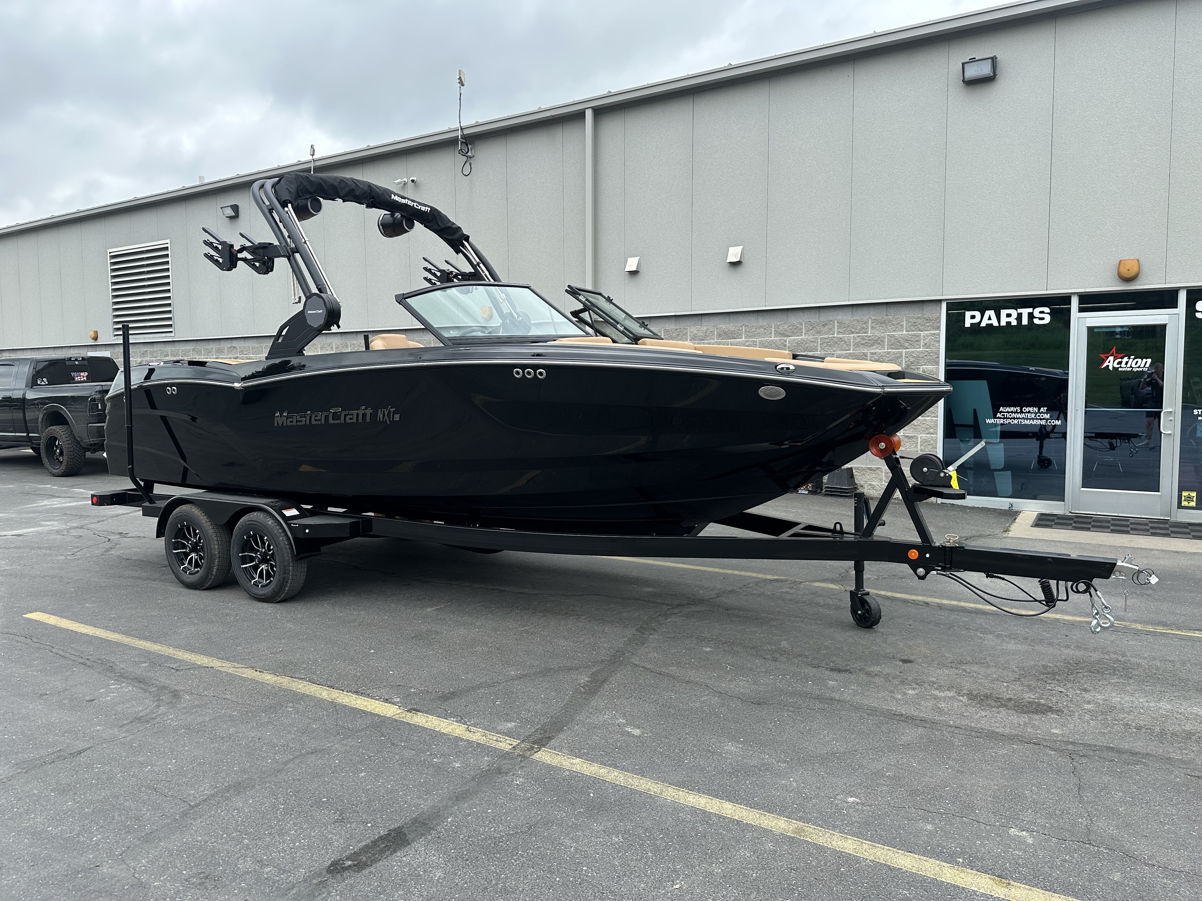 2025 MasterCraft NXT23