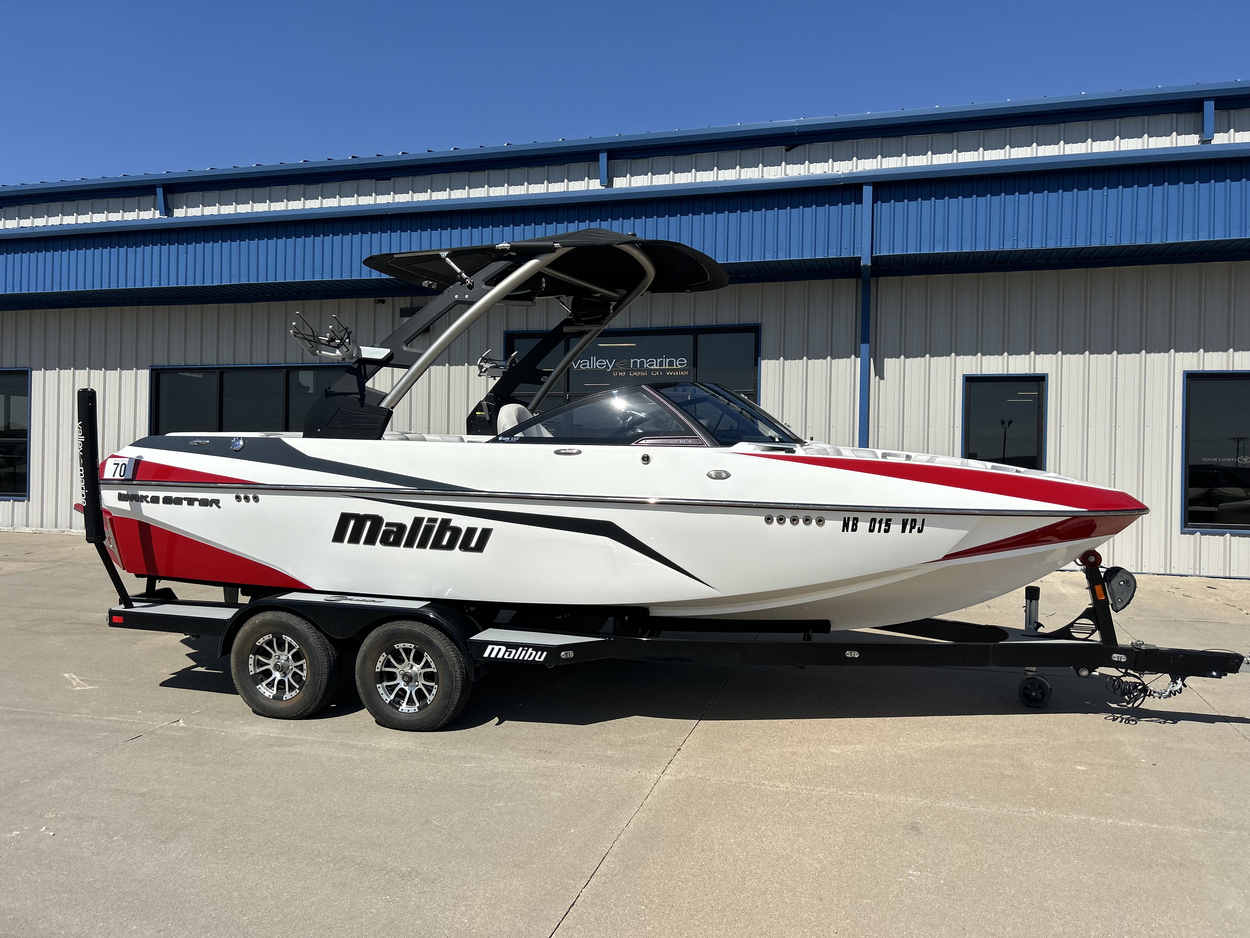 2017 Malibu 21 VLX
