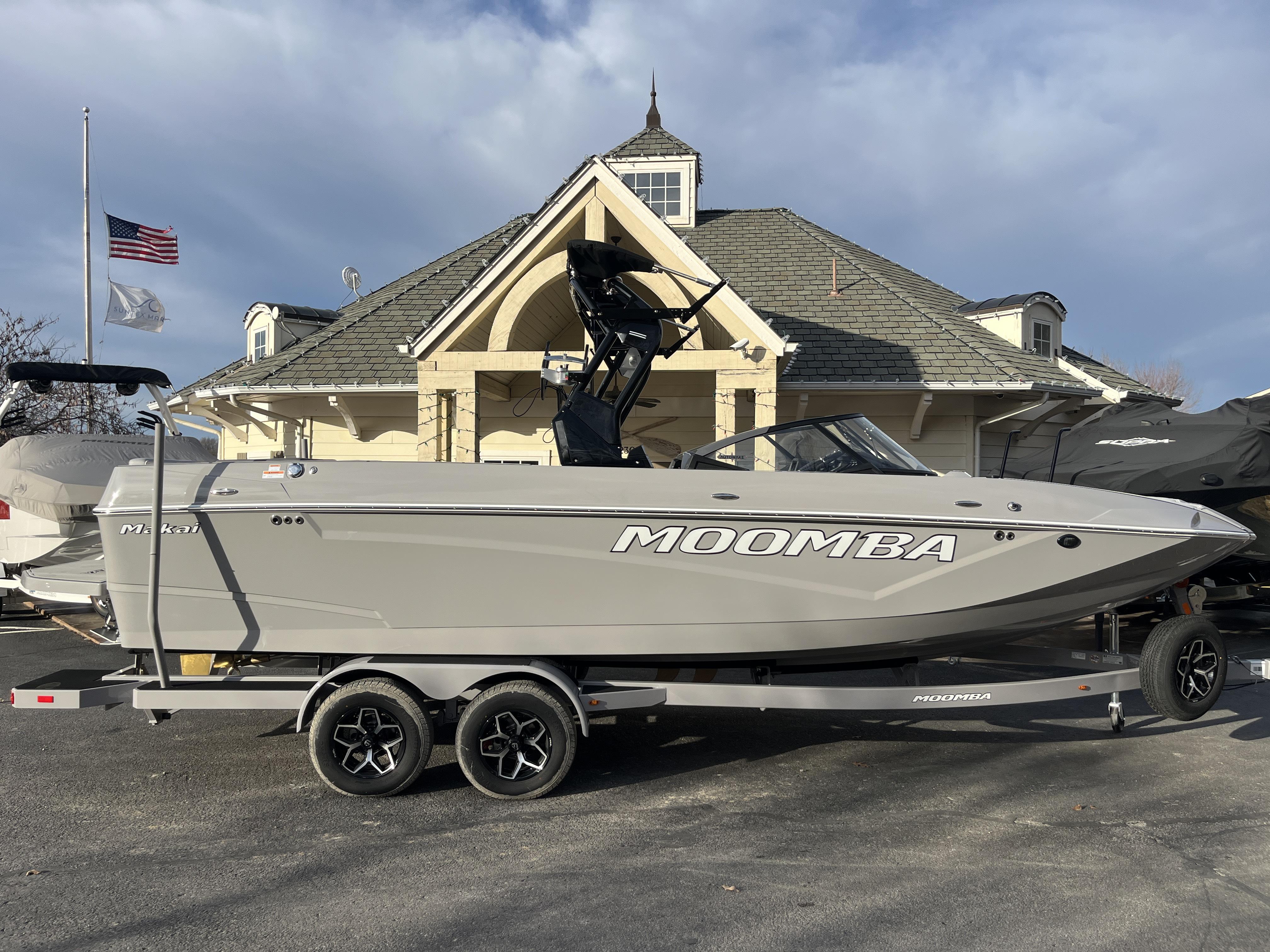 2025 MOOMBA Makai