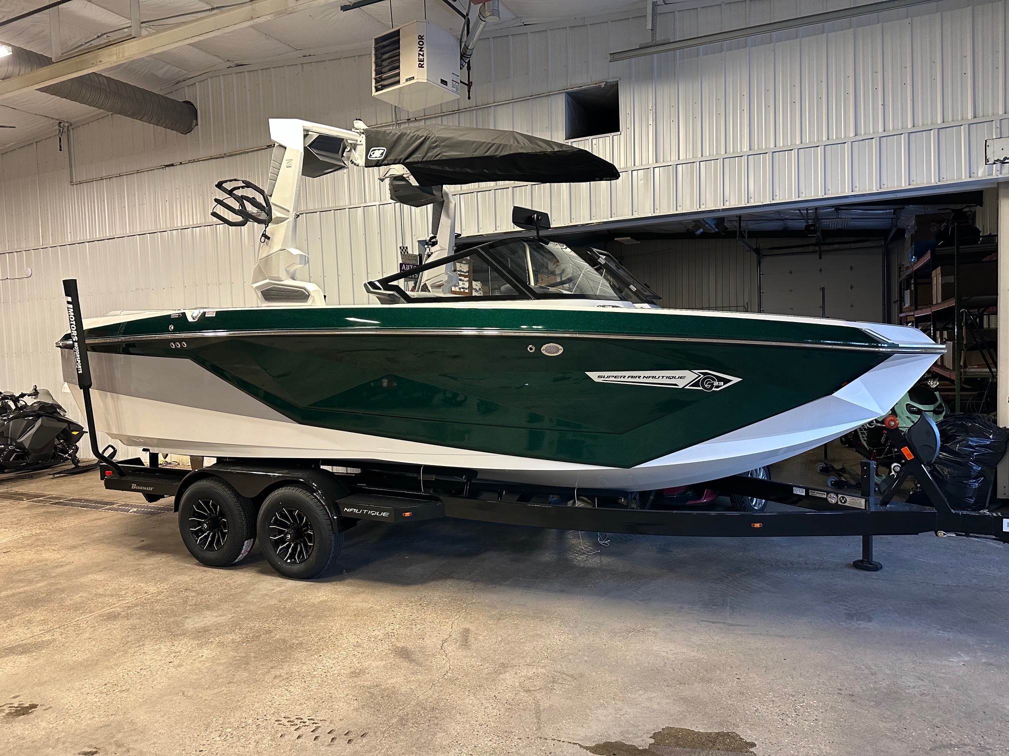 boat.Title