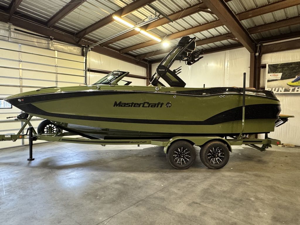 2025 MasterCraft X24