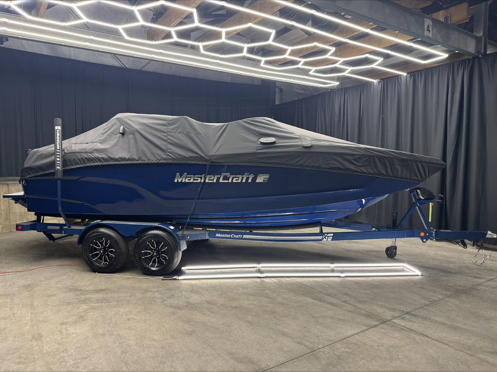 2025 MasterCraft XT22