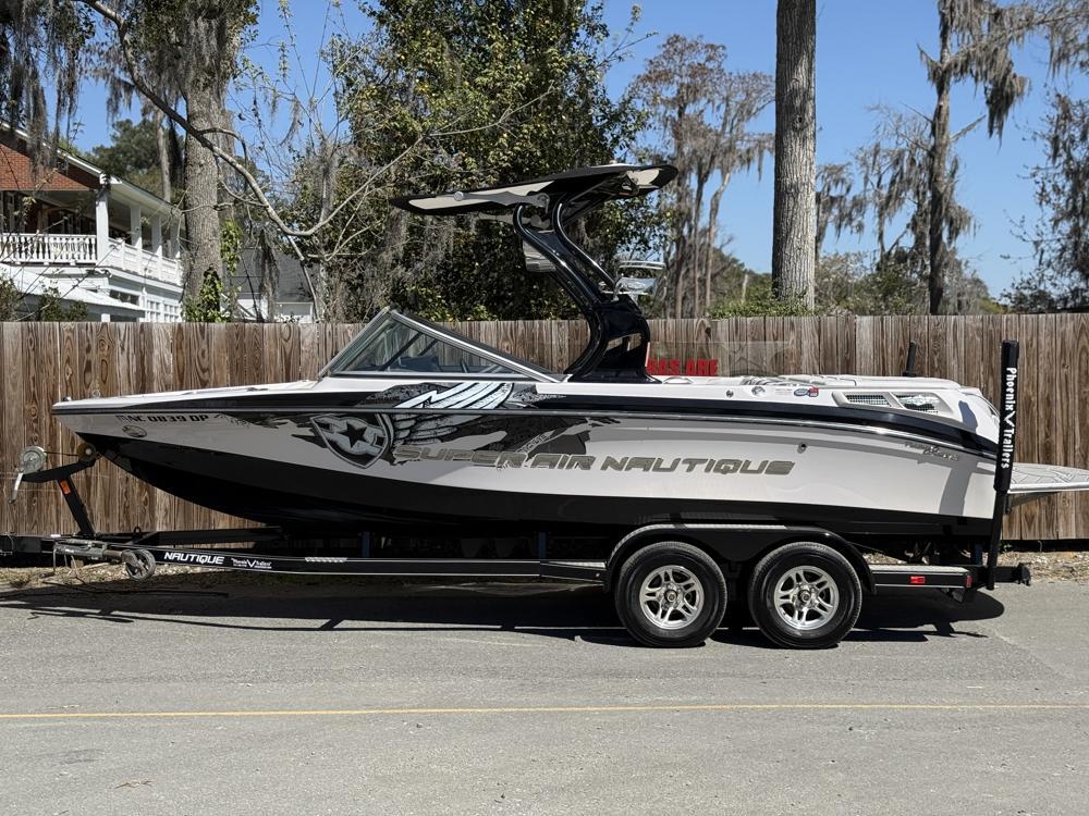 boat.Title