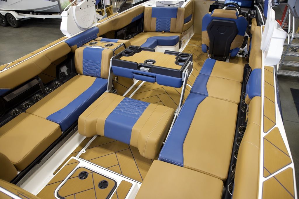 2025 Malibu Boats 26 LSV