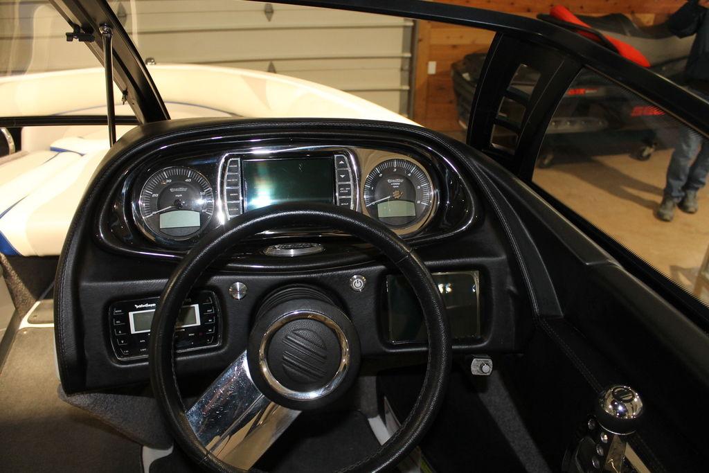 2012 Malibu Wakesetter VTX