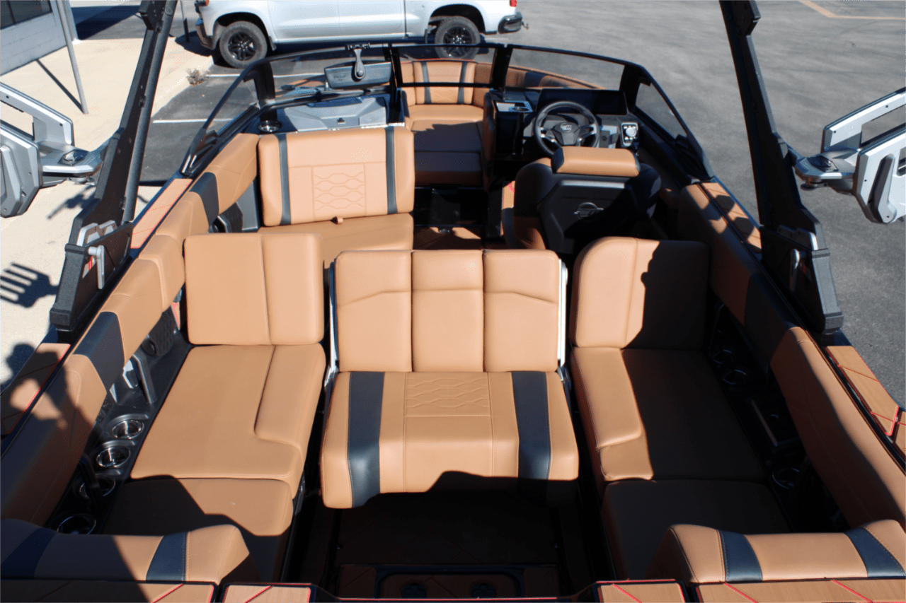 2025 Malibu 23 LSV