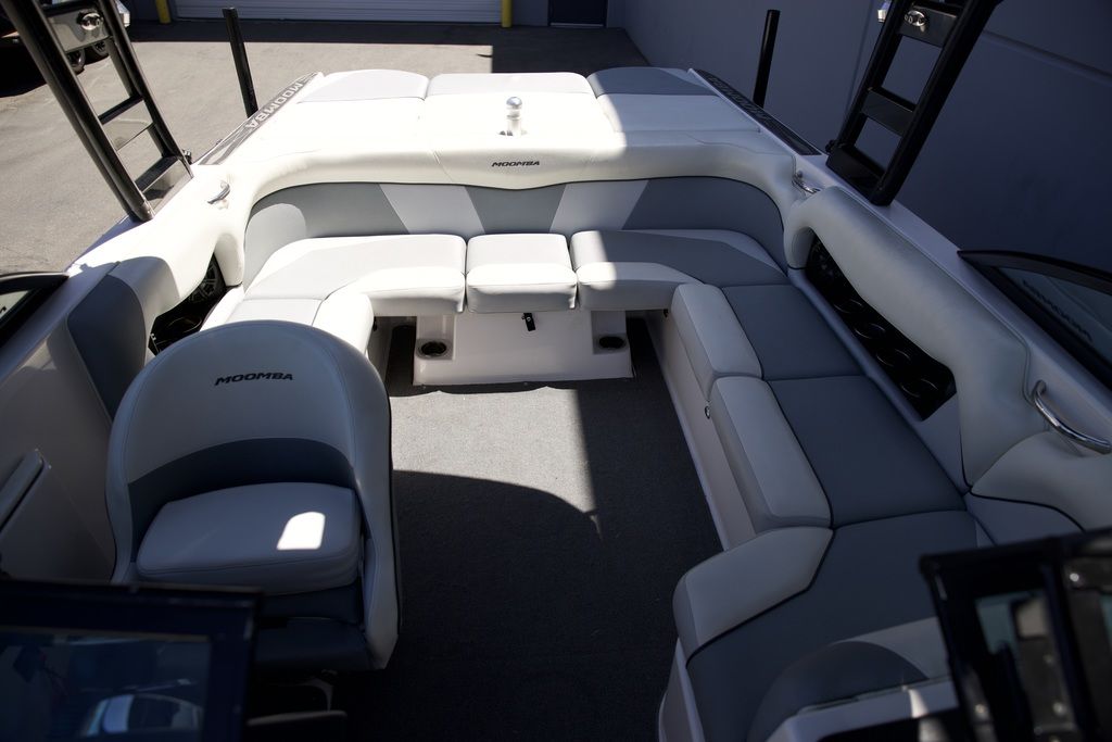 2015 MOOMBA Mondo