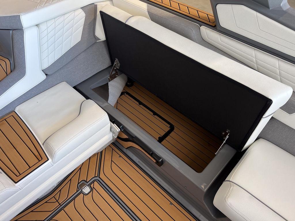 2024 Nautique G23
