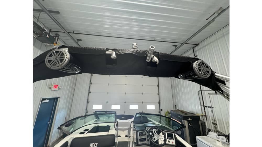 2015 MasterCraft NXT20 – Excellent Condition, Loaded with Upgrades