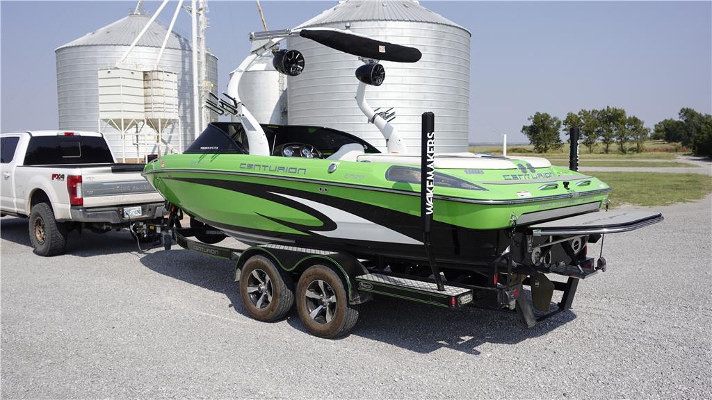 PRICE DROP!!! 2014 Centurion Enzo SS210 Wake/Surf Icon