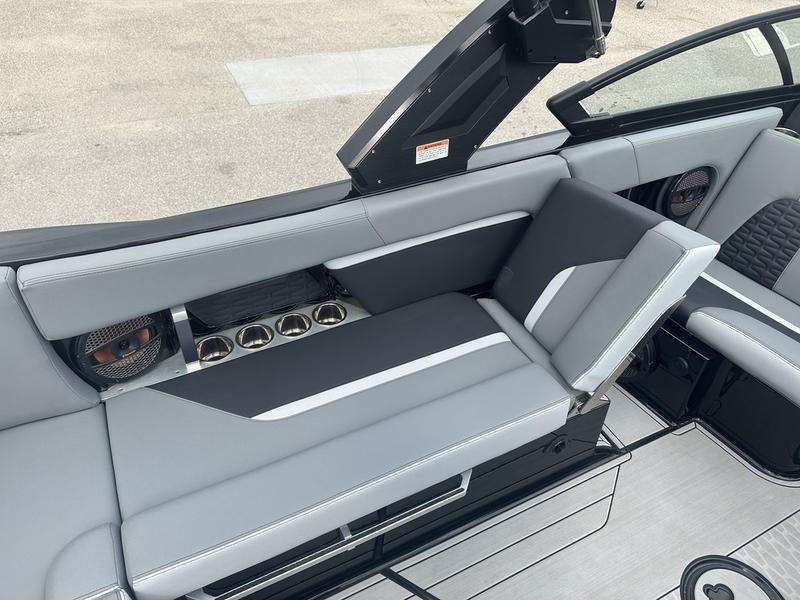 2024 MasterCraft X24 45 Hours