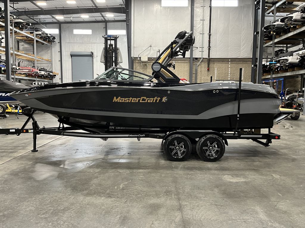 2024 MasterCraft X24