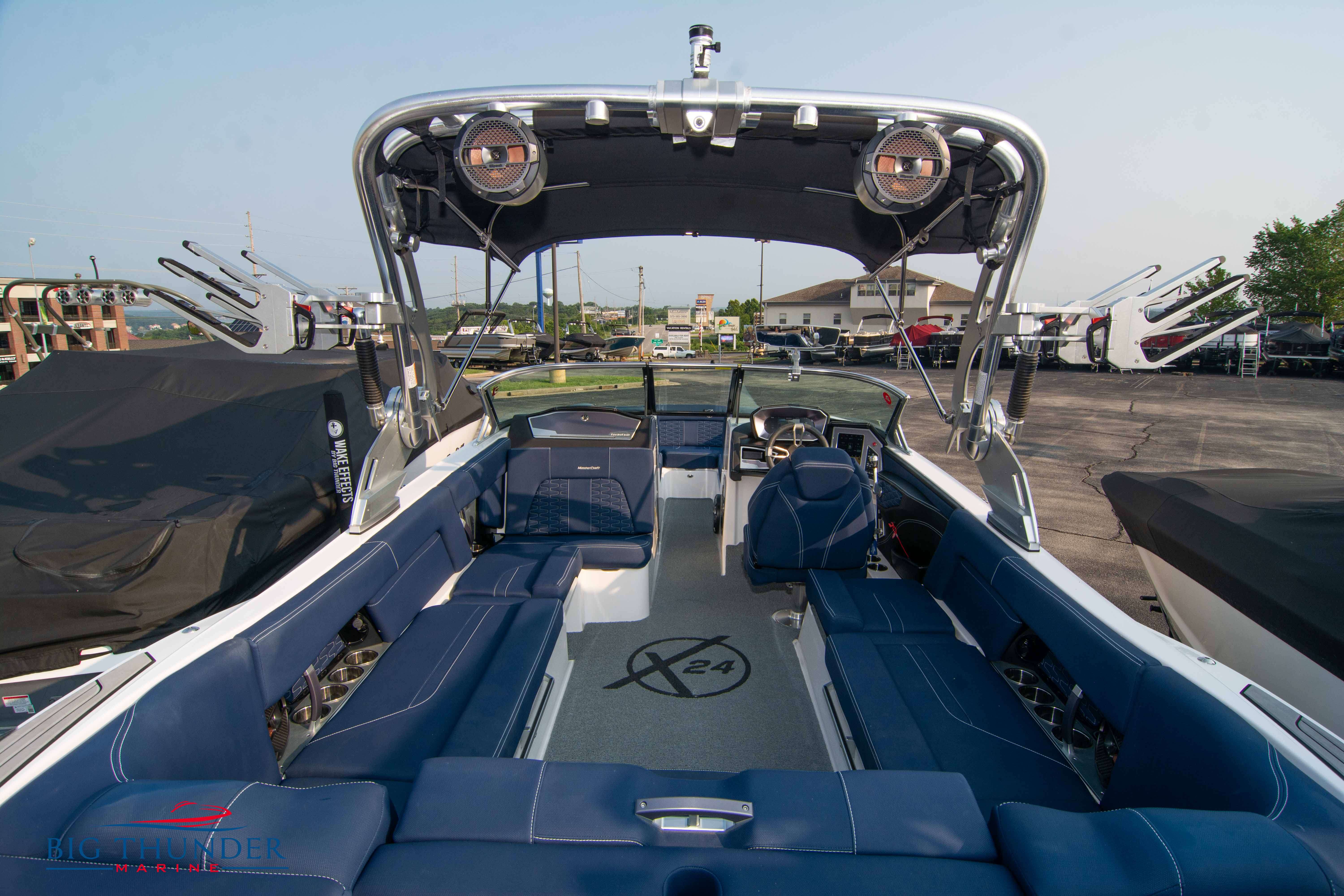 2021 Mastercraft X24