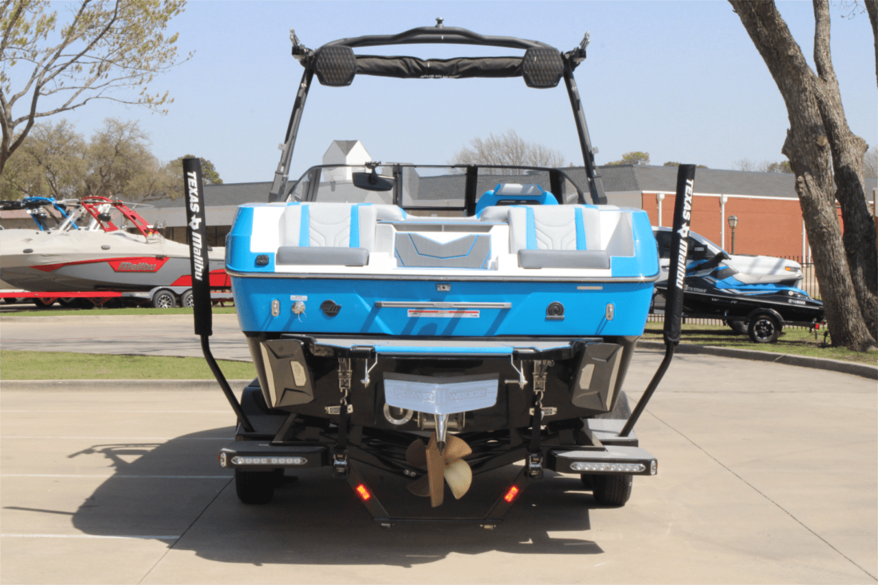 2025 Malibu 25 LSV