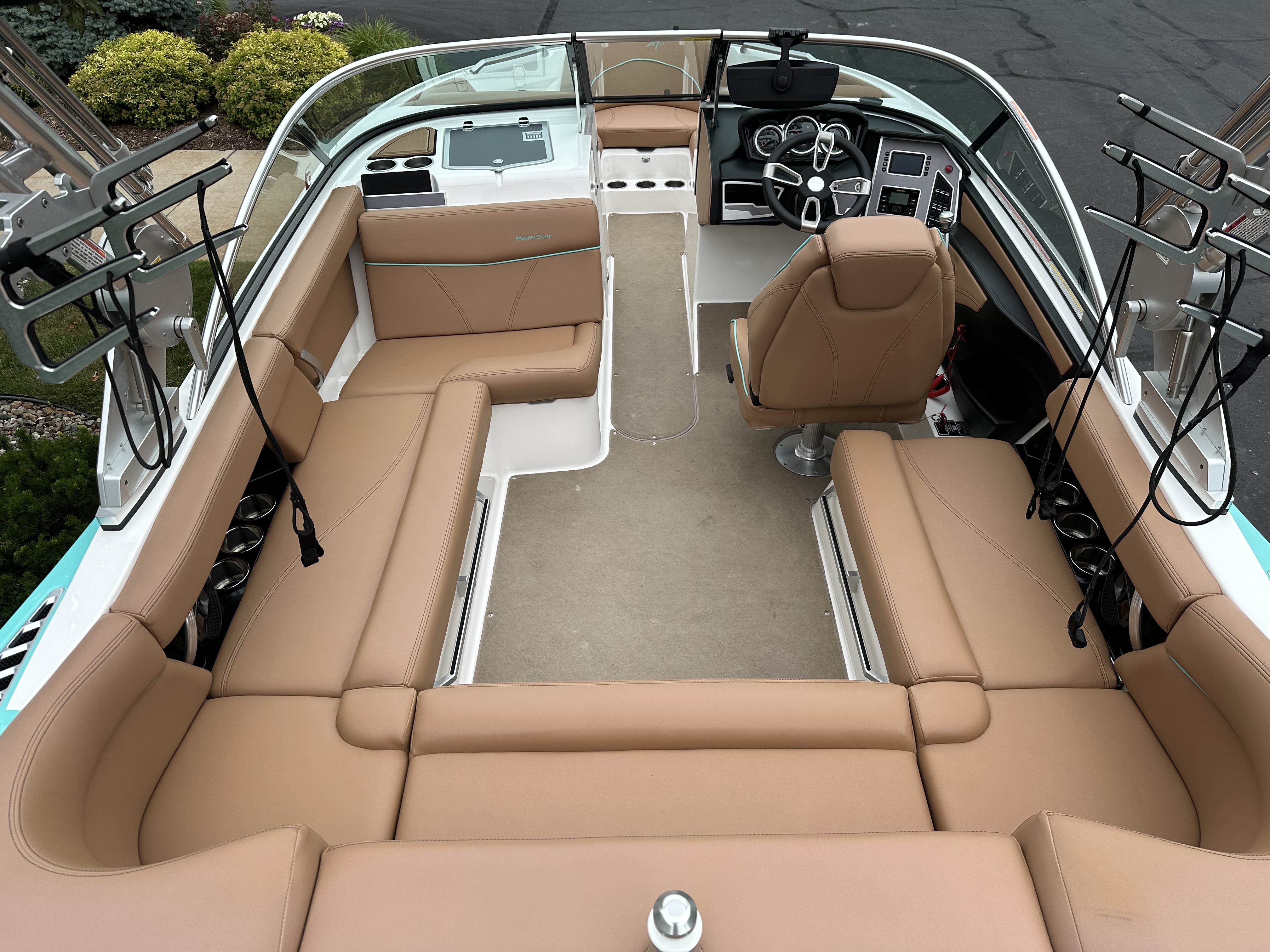 2019 MasterCraft XT21