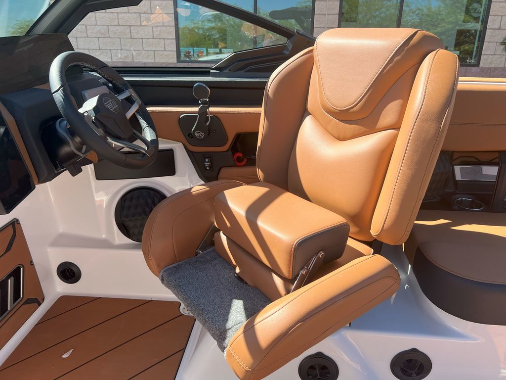 2025 Malibu Boats 23 LSV