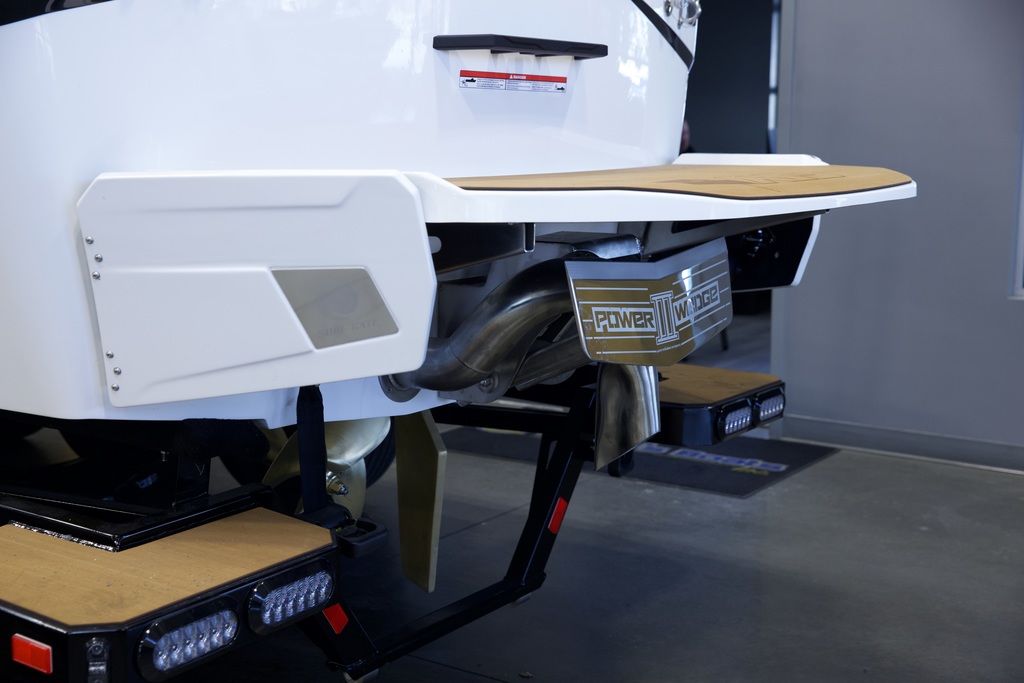 2025 Axis Wake Research T250