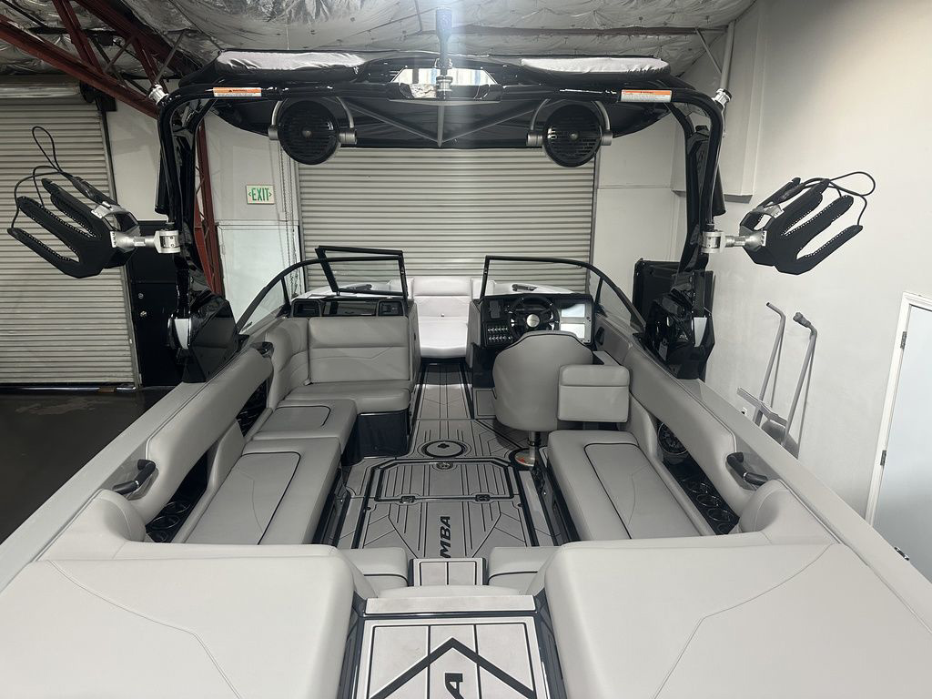 2024 Moomba Mojo