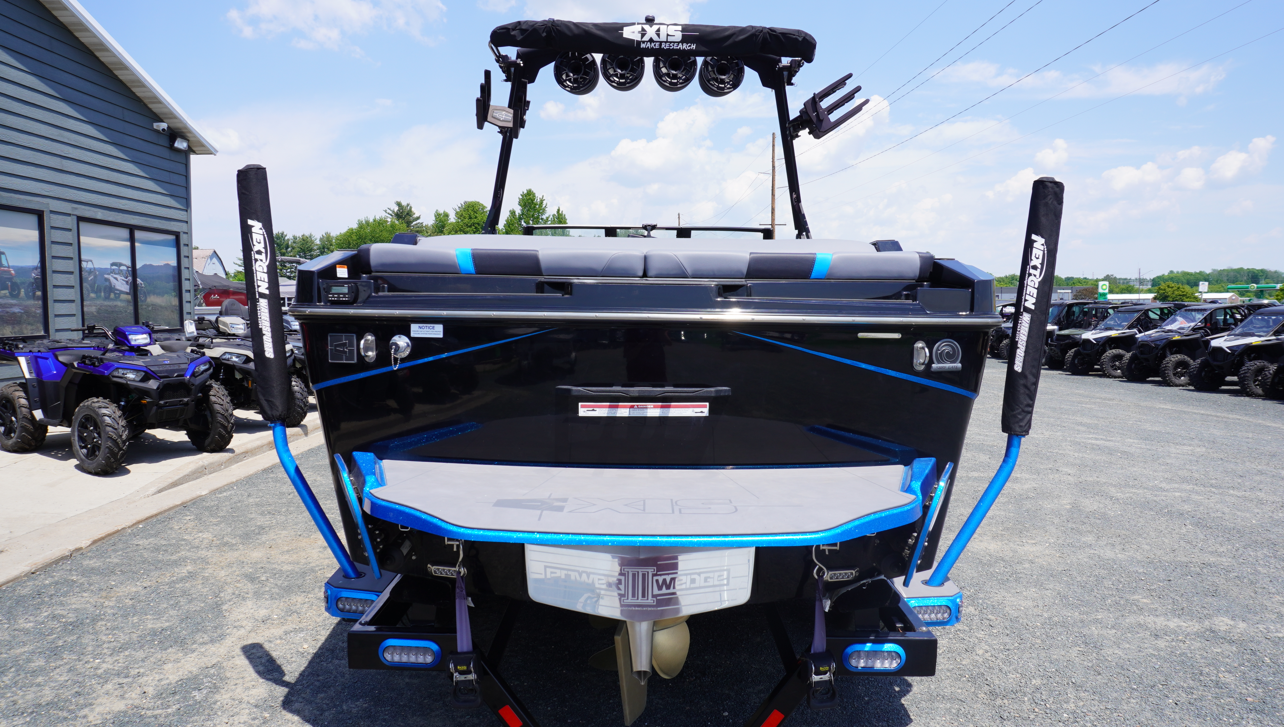 2023 Axis Wake Research T235