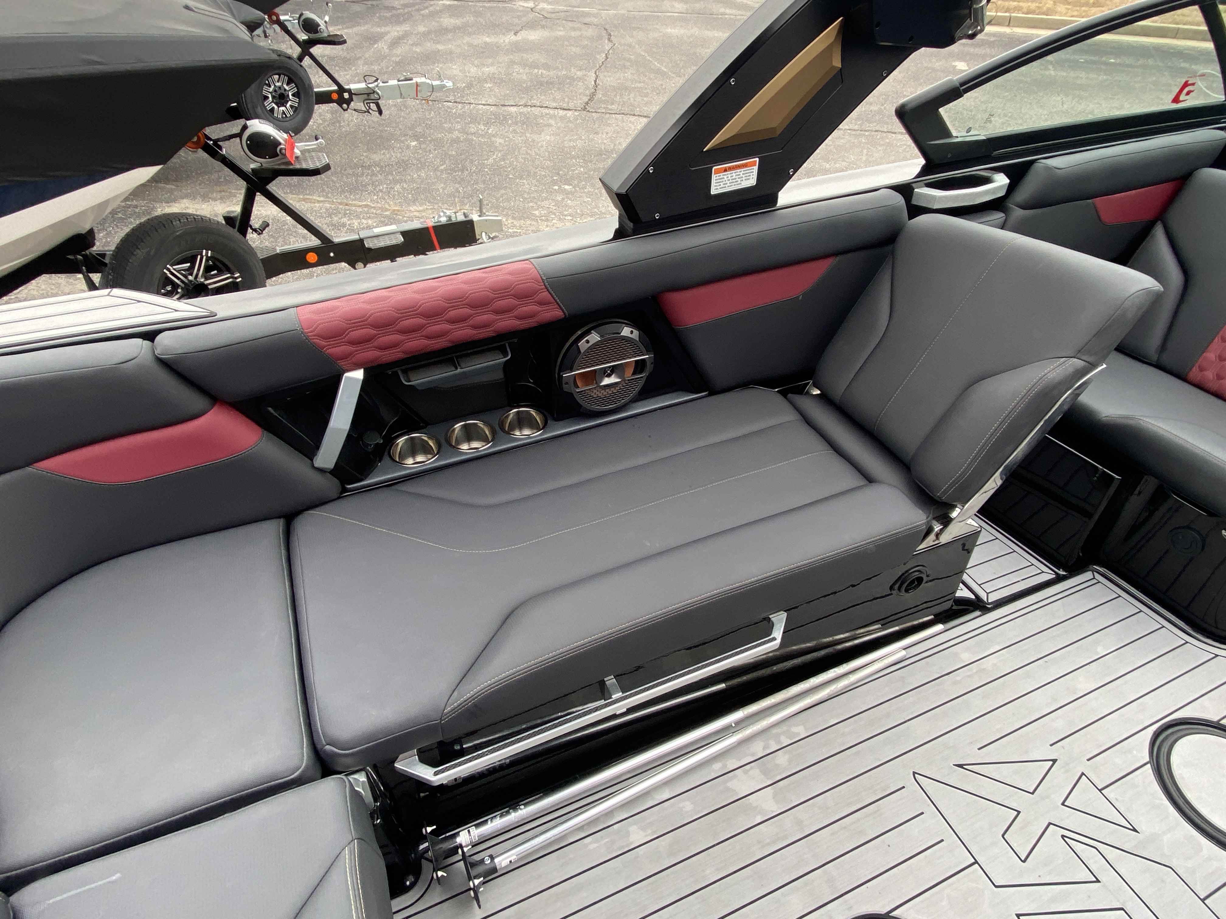 2022 MasterCraft XT24