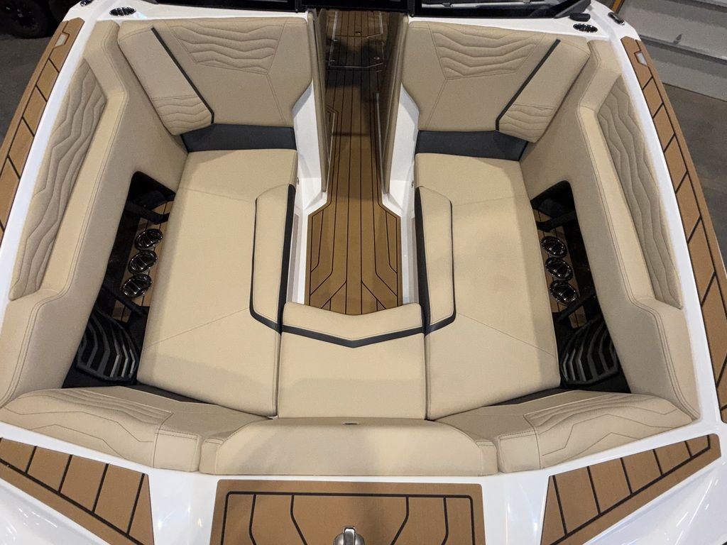 2025 Nautique Super Air Nautique G25