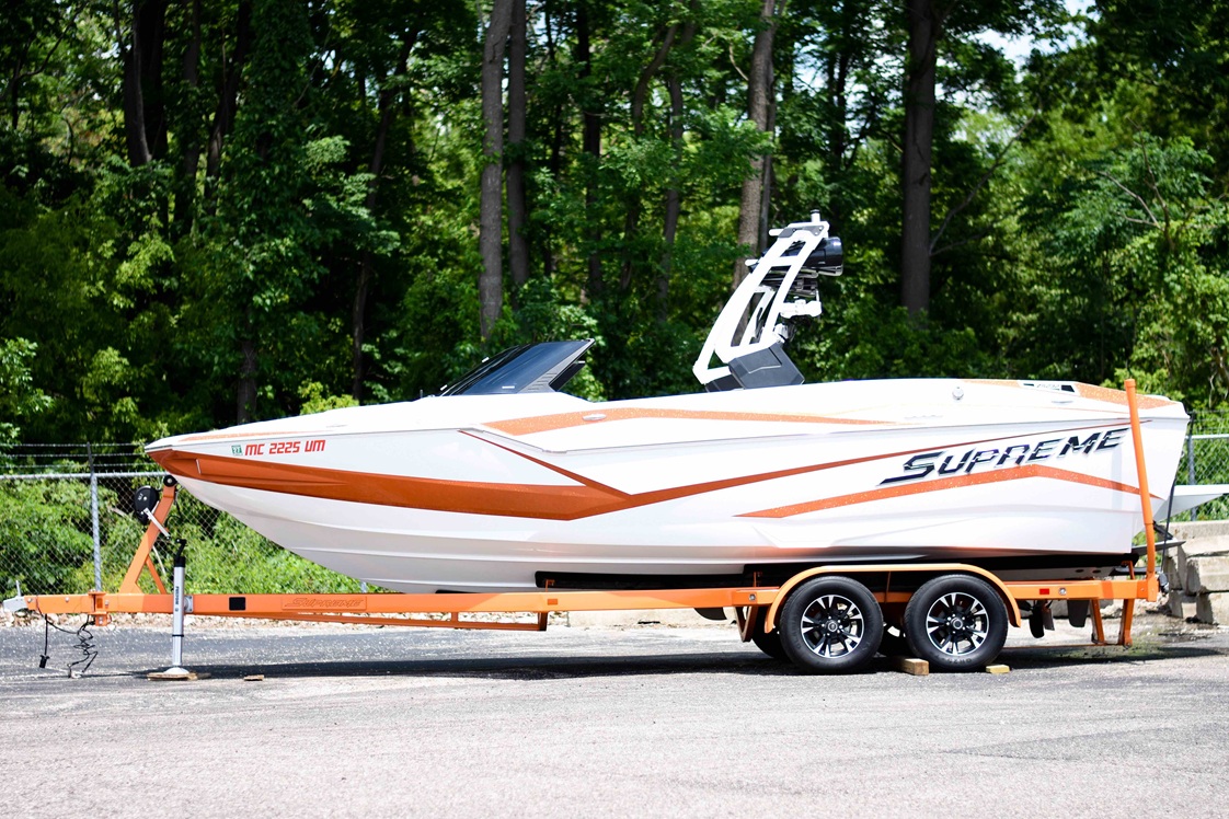2019 Supreme ZS232 – 120 Hours