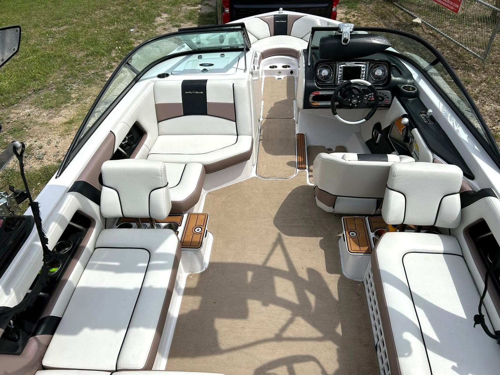 2011 Super Air Nautique 230 TEAM EDITION!