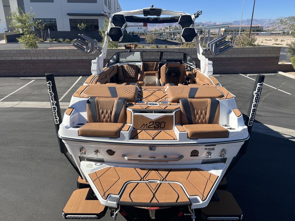 2025 Malibu Boats M230