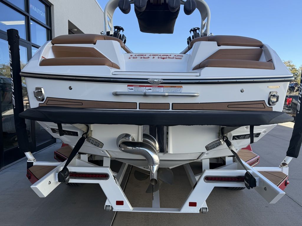2020 Nautique G25