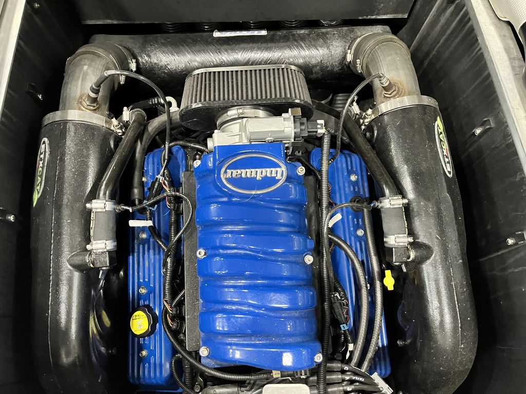 2013 MOOMBA Mobius LSV