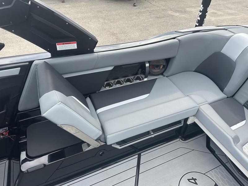 2024 MasterCraft X24 45 Hours