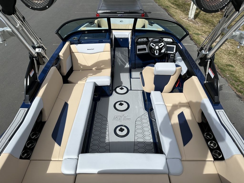 2024 MasterCraft NXT22