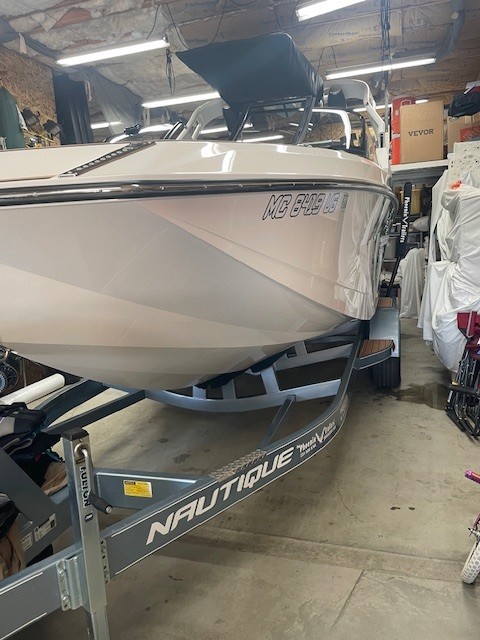Like New 2019 Super Air Nautique G23